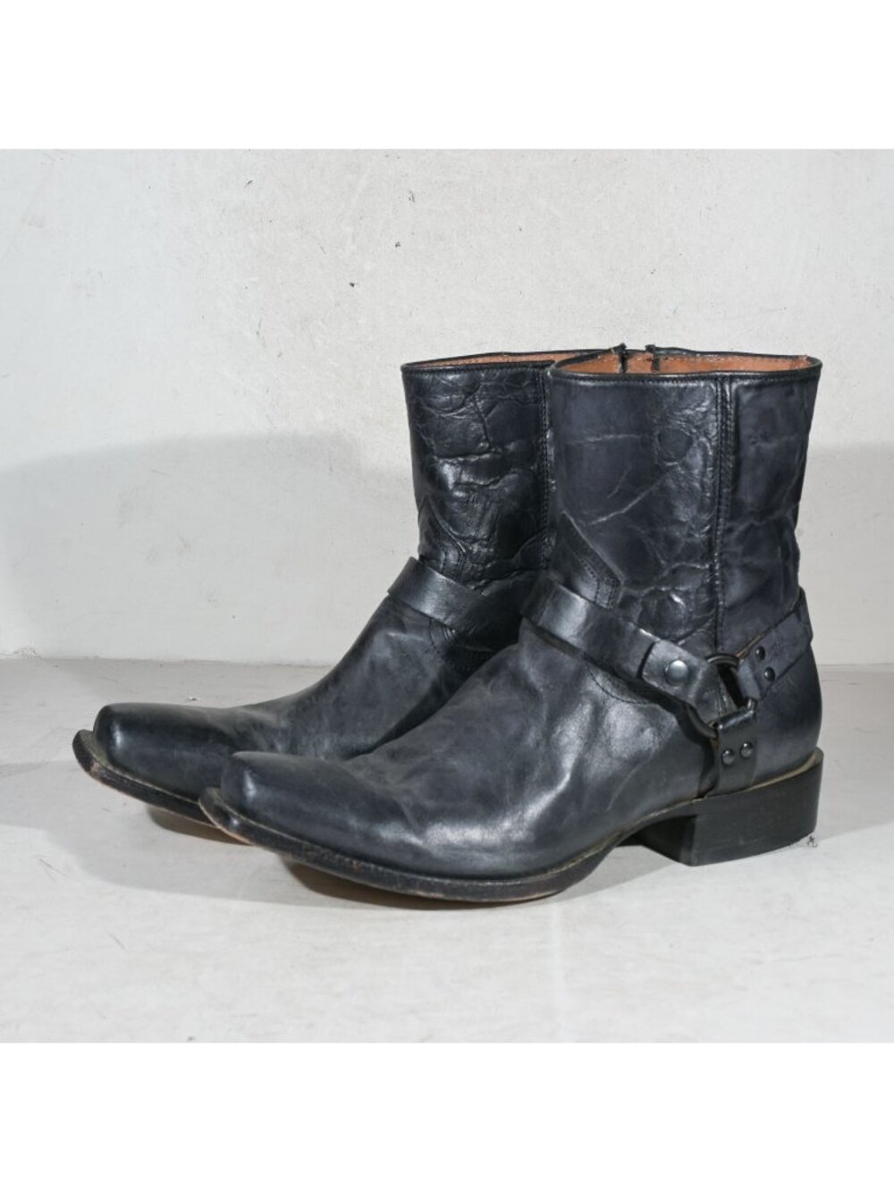 Moonshine Spirit Black Leather Harness Boot Distressed Crinkle Snip Toe Men's Si